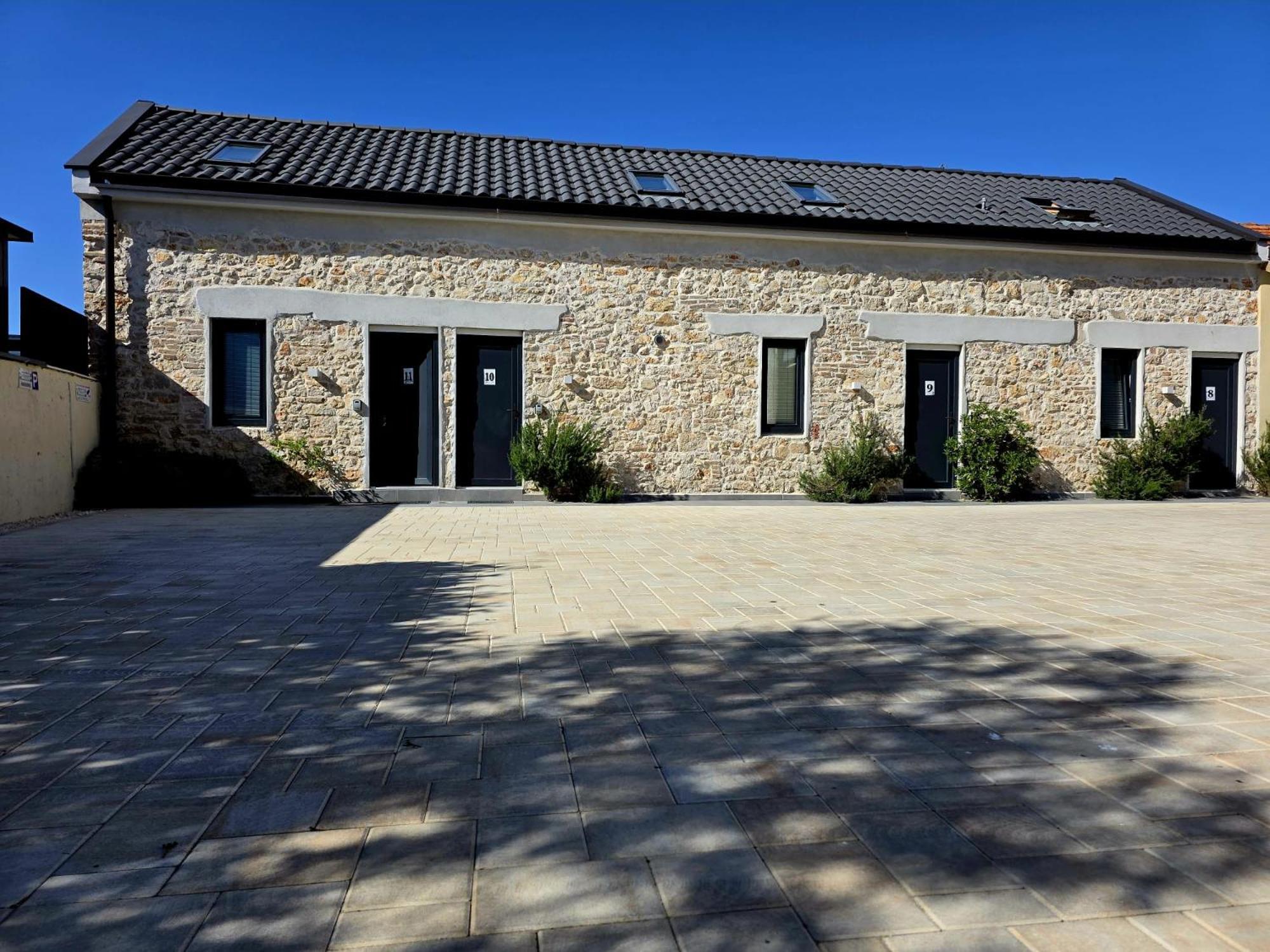 Guverna New City Accommodation ザダル エクステリア 写真